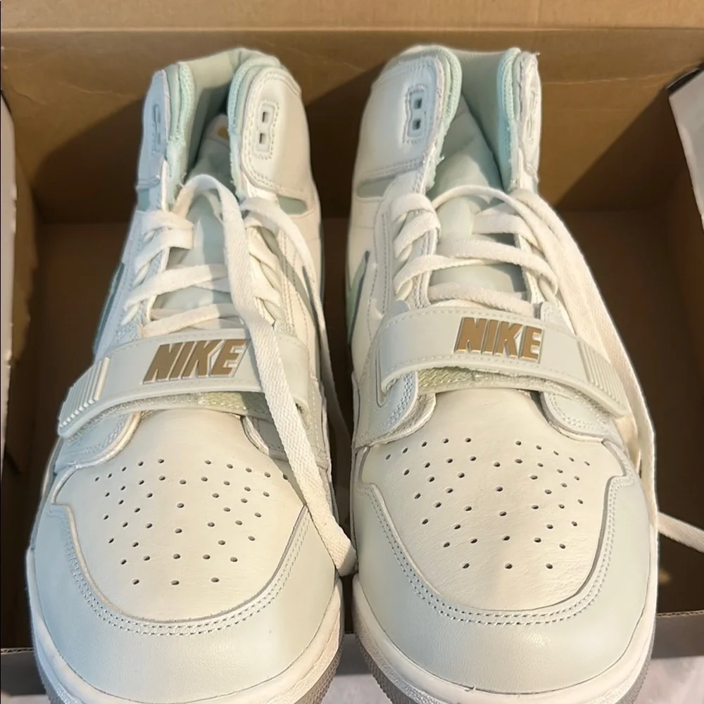 Nike Air Jordan Legacy 312 Sneakers